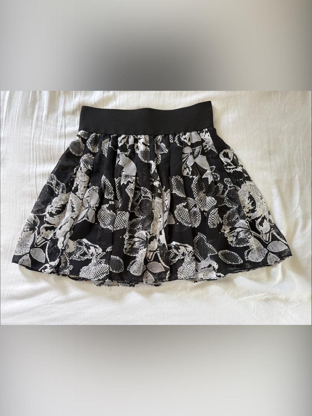 Express Black and White Floral Skirt